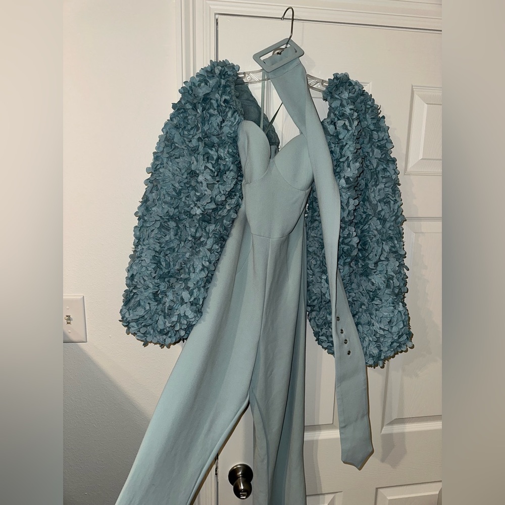 ASOS LUXE 3D floral sleeve jumpsuit with belt in blue - Picture 7 of 10